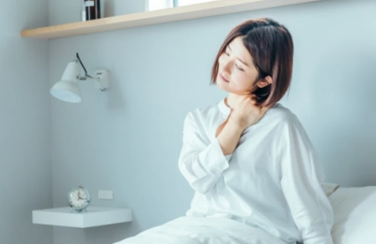 寝違えた首の痛み、今すぐ解消！横須賀で見つけた新たな鍼治療のご提案