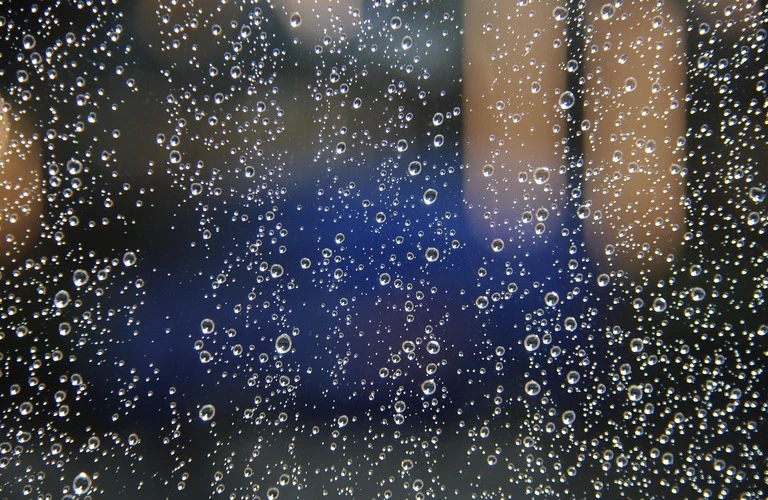 心地よい鍼治療で梅雨の不調を撃退！